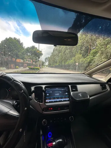 Kia Carens 2.0 Suv Ex