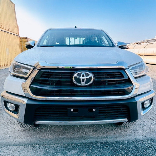 Toyota Hilux Sr5 2025