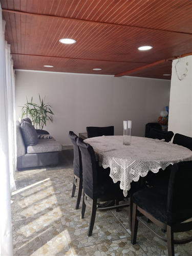 Casa En Venta De 3 Dorm. En Puente Alto