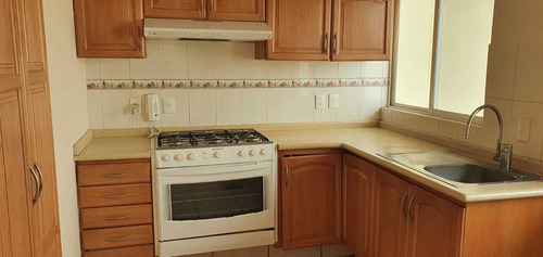 Imagen 3 de 14 de Hermosa Casa En Excelente Ubicacion !!