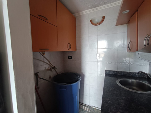 Apartamento En Valencia. Res Los Laureles. (spatrc-22)