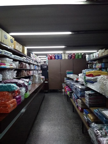 Oportunidad. Local A La Venta En Villa Crespo. Scalabrini Al 400. 600 M2 Totales.