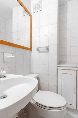 Oficina En Arriendo/venta En El Chicó. Cod A6700