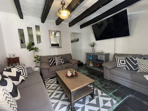 Casa Con Casita En Venta En San Miguel Vive Y Renta En Excelente Ubicación