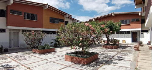 Leandro Manzano Casa En Venta,montalban I Mls #23-23896 As