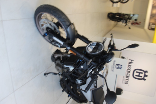 Imagen 20 de 25 de Husqvarna 401 Vitpilen 0km