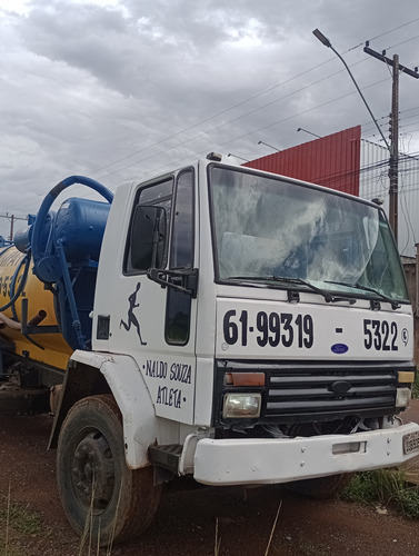 Caminhão Limpa Fossa 10 Mil Litros Pronto Pra Trabalhar