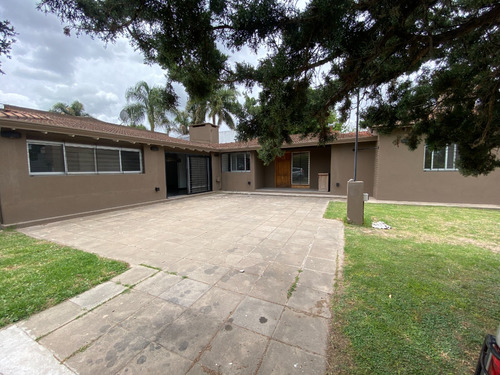 Casa En Venta Calle 10 E/ 422 Y 423