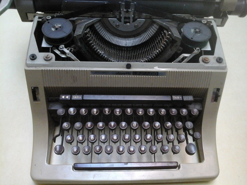 Maquina De Escribir - Olivetti Linea 88