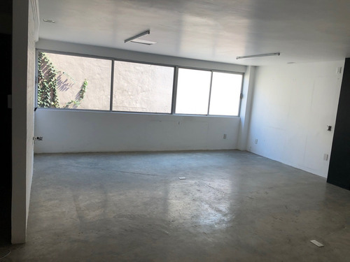 Imagen 7 de 10 de Oficina O Consultorio En Venta A 30 Pasos De Masaryk