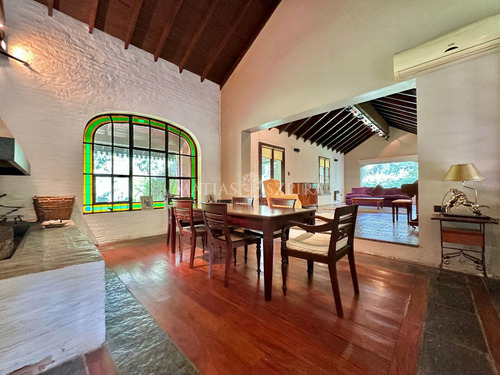 Casa En Venta En El Moro