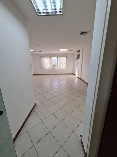 Imagen 8 de 12 de Oficina Comercial En El Parral, Valencia 04127407774 (lemof-015)