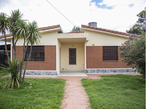 Oportunidad En La Falda, Casa De 3 Dormitorios