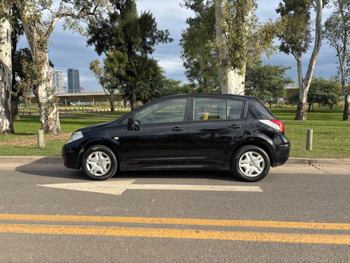 Nissan Tiida 1.8 Visia 5 p