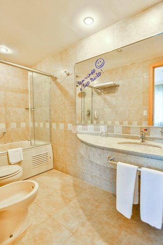 Imagem 8 de 25 de Flat Radisson Berrine - No Pool - Investimento! - Fl5107