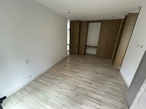 Apartamento En Arriendo Ubicado En El Poblado Sector Los Balsos (26986).