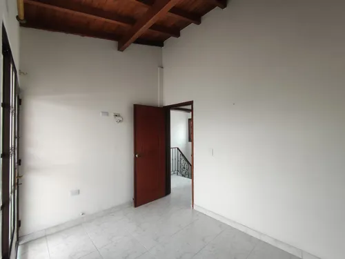 Casa En Venta En Once De Noviembre. Cod V30701