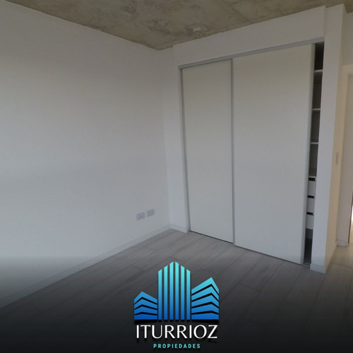 Imagen 11 de 17 de En Venta Semipiso Banfield Rincón 395 4 Años De Antigüedad