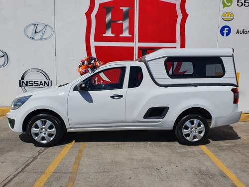 Imagen 7 de 12 de Chevrolet Tornado 2019 1.8 Ls Mt