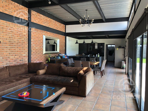 Imagen 5 de 15 de Moderna Casa De Una Planta En Venta En Lomas De Comanjilla León Gto.
