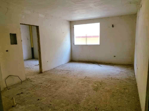 Imagen 3 de 9 de Century21 Inmoservi Vende Edificio Residencial En La Avenida Pichincha