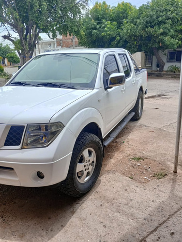 Nissan Navara 2.5 Mid Lujo