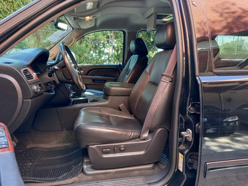 Imagen 6 de 6 de Chevrolet Suburban Paq. C 2014