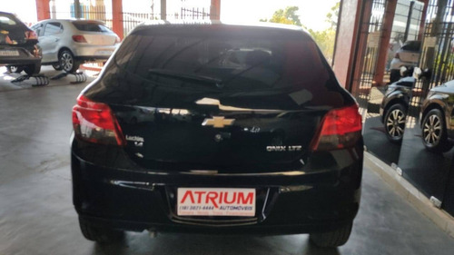 Imagem 4 de 15 de Chevrolet Onix 1.4 Mpfi Ltz 8v Flex 4p Manual