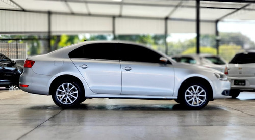 Imagem 9 de 11 de Vw Jetta Confortline 2.0 Flex Automático 2012