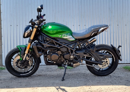 Benelli 752 S