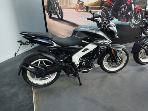 Imagen 15 de 21 de Bajaj Rouser Ns 200
