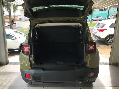 Imagem 12 de 15 de Jeep Renegade Sport 1.8 4x2 Flex 16v Aut. 2016
