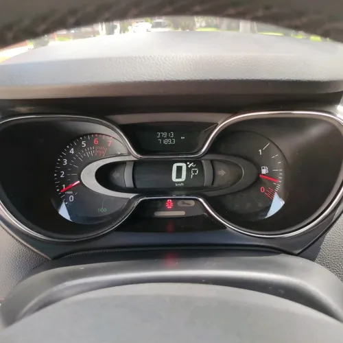 Renault Captur 2.0 Intens Automática