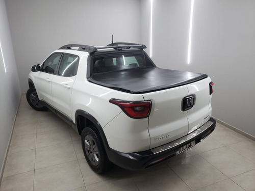 Fiat Toro 1.8 16v Freedom Flex 4x2 Aut. 4p