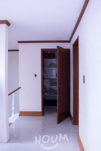 Casa En San Jerónimo Lídice, La Magdalena Contreras Con 3 Habitaciones
