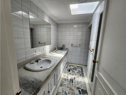 Venta Casa De 520mts2 En Ciudad Jardín, Sur De Cali 8850.