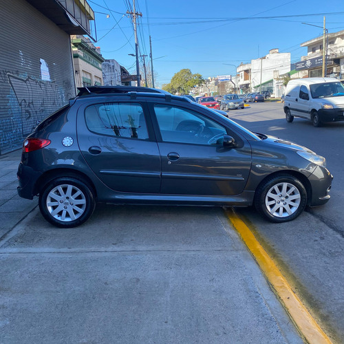 Peugeot 207 1.6 Xt
