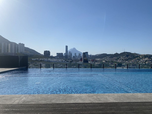 Departamento En Renta Torre Boreal Valle Oriente