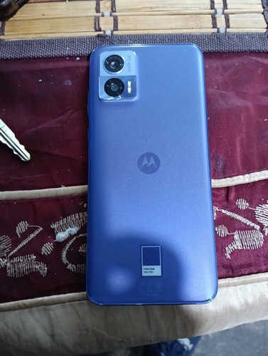 Motorola Edge 30 Neo Dual Sim 128 Gb Very Peri 6 Gb Ram Lavanda (Usado)