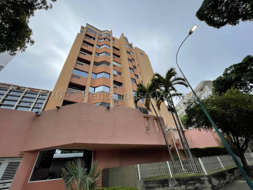 Excelente Apartamento En Alquiler La Castellana Caracas 24-7535