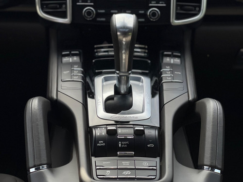 Imagem 13 de 15 de Porsche Cayenne Gts 3.6 Bi-turbo 440cv 2016/2017