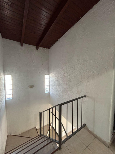 Dúplex En Venta De 2 Dormitorios C/ Cochera En Godoy Cruz
