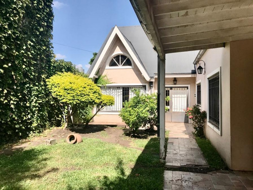 Imagen 1 de 21 de Casa - Castelar Norte
