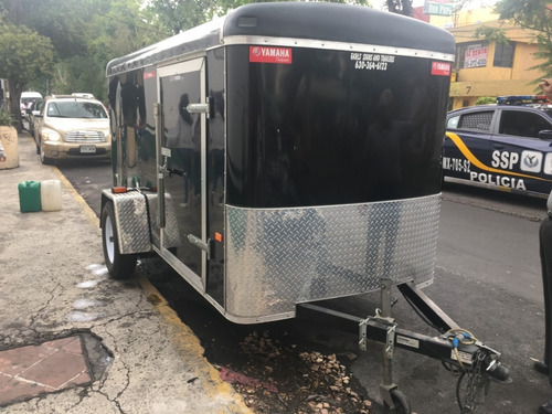 Imagen 1 de 3 de Remolque Traila Caja Cerrada Americano
