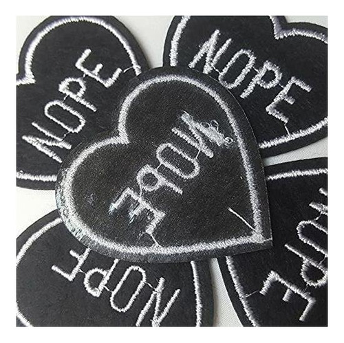Accxico 5 Parches Nope Bordados, Corazón Negro Gótico Punk