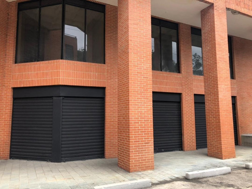 Imagen 7 de 12 de Local En Alquiler Para Clínica (centro De Salud)