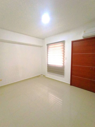 Imagen 20 de 22 de Hermoso Apartamento En Res. Chelsea Court, El Parral Oportunidad 110mt² Marialex Martinez 146323