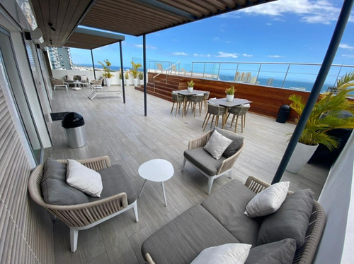Imagen 16 de 19 de La Esperilla Próximo Al Parque Iberoamericano - Piso 5 Con Vistas Al Mar Excelente Iluminación Y Ventilación. Vista Totalmente Despejada - 3 Habitaciones (cada Una Con Su Baño) 2 Habitaciones