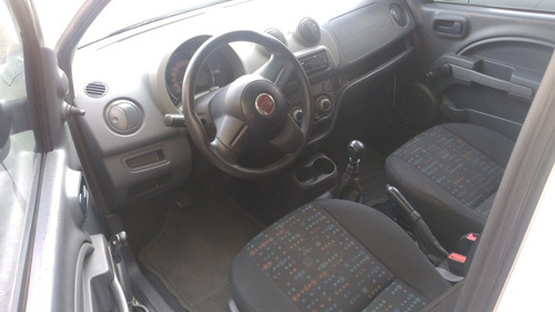 Imagem 8 de 11 de Fiat Fiorino 2018 1.4 Flex 4p