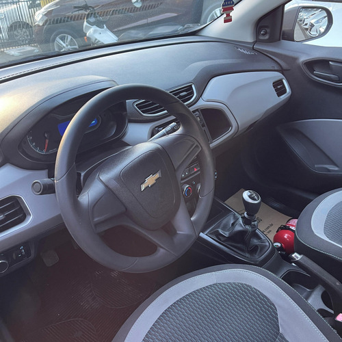 Chevrolet Onix ONIX HATCH LT 1.0 8V FlexPower 5p Mec.